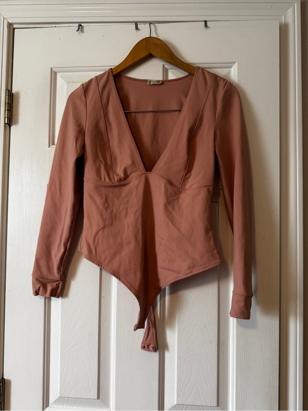 Free People Intimately Basic Babe Plunge Long Sleeve Bodysuit Rose Blush Medium